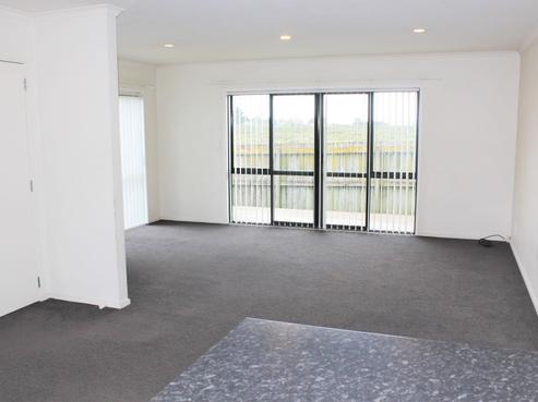 15 Tomes Lane, Favona
