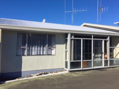 2/136 North Street, Seaview