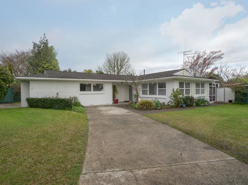 1 Madill Road, Saint Andrews