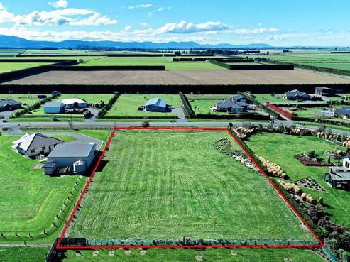 7 Whitcombe Place, Darfield