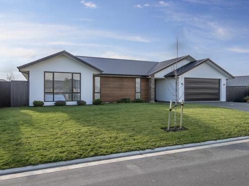 33 Faulks Drive, Lincoln