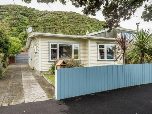 55 Oroua Street, Eastbourne
