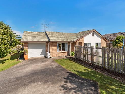 76 Riverton Drive, Randwick Park
