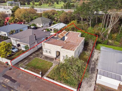 1016 Great North Road, Point Chevalier