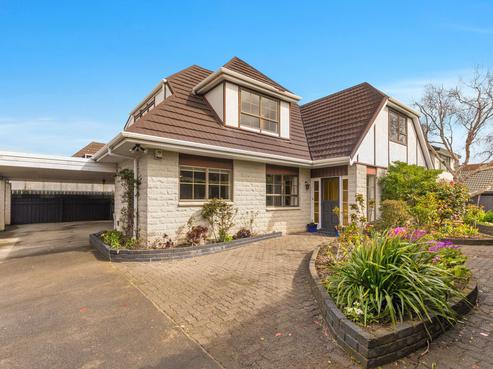 14B Nikau Grove, Woburn