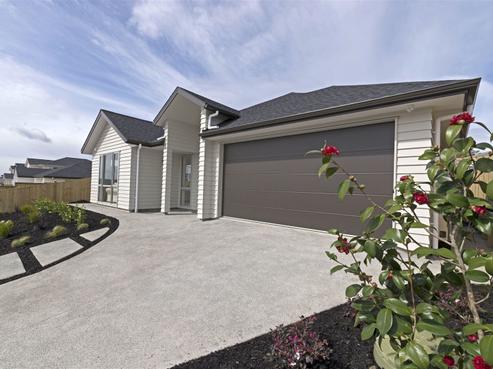 16 Papa Orchard Drive, Kumeu