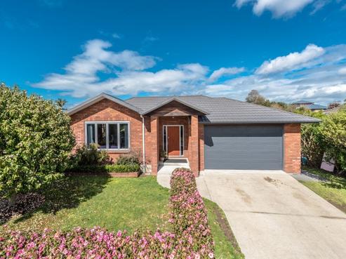 31 Saint James Drive, Huntington