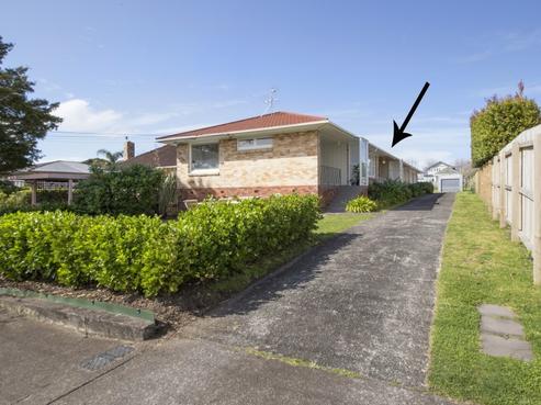 2/35 Oliver Street, Point Chevalier