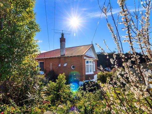 18 Leckhampton Court, Clyde Hill