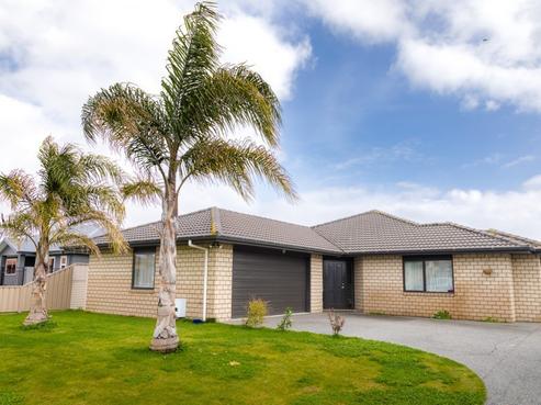 4 Keryn Place, Frimley
