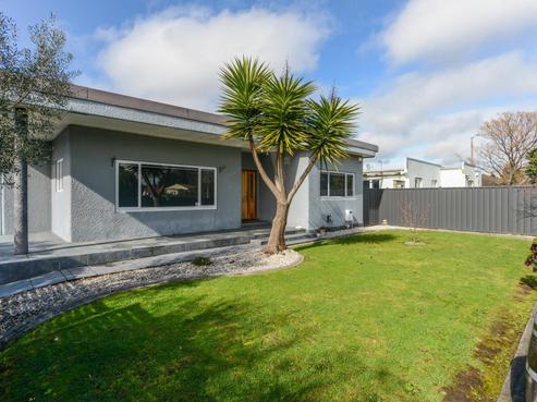 813 Tawa Street, Mahora