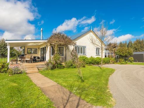 424C Kaikokopu Road, Brunswick