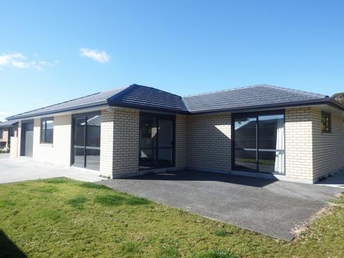 5 Buckingham Place, Springvale