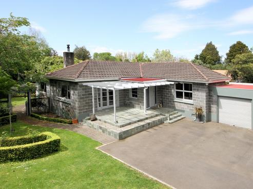 142 Great North Road, Otamatea