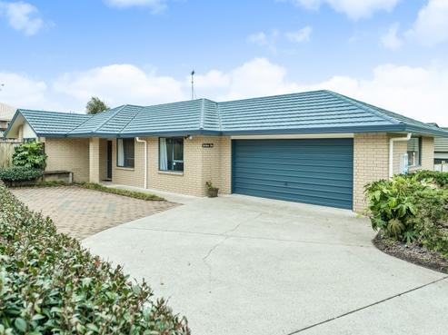 6 Brymer Road, Grandview Heights