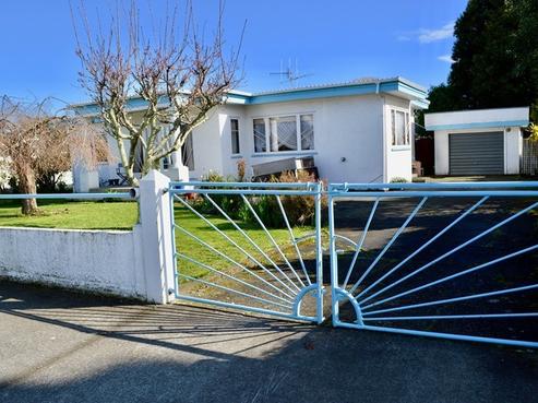 15 Dunstan Street, Otaki
