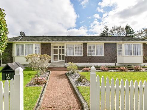2 Kamulla Court, Conifer Grove