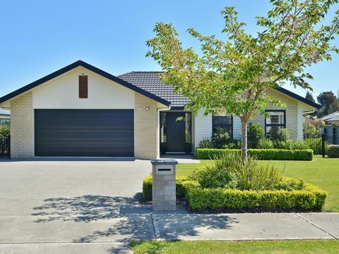 6 Mervyn Brown Place, Solway