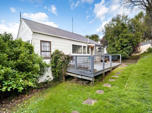 2/127 Stredwick Drive, Torbay