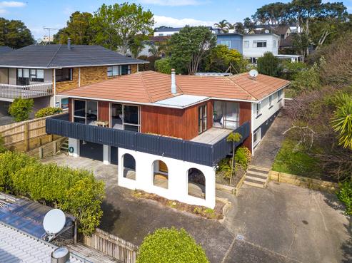 2/3 Sharon Road, Waiake