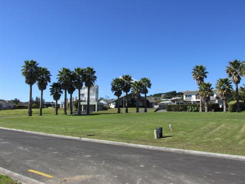 8 Bayside Drive, Coopers Beach