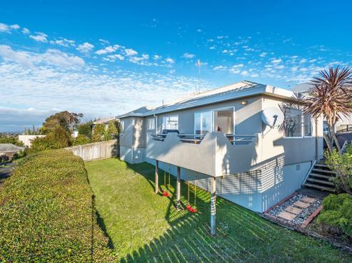 1/8A Target Road, Totara Vale