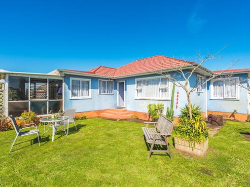 14 Mosston Road, Castlecliff