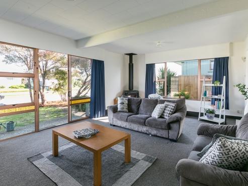 22 Robinson Crescent, Tamatea