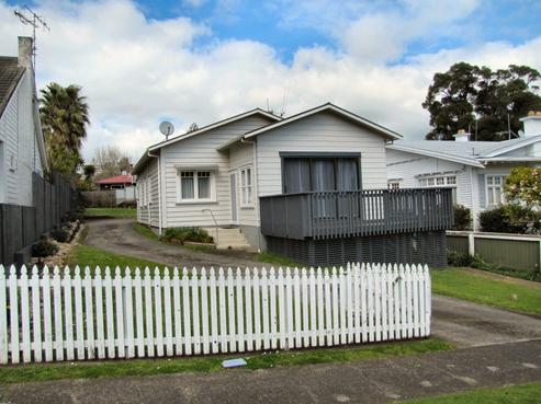 306 Hape Road, Thames