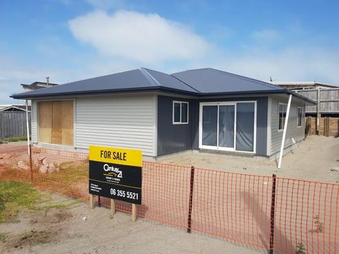 18 Marine Parade South, Foxton Beach