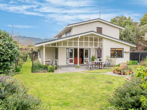 20 Ngarara Road, Waikanae