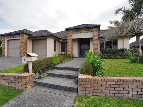 4 Grasmere Court, Huntington