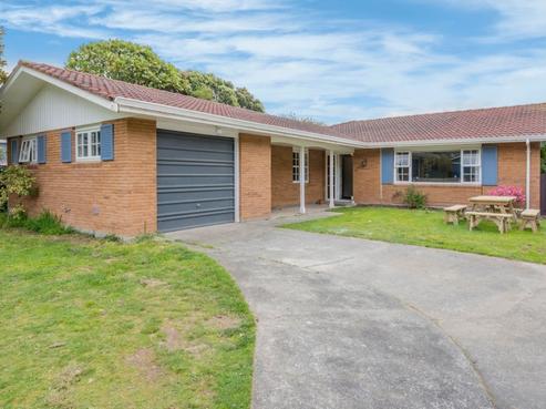 4 Arthur Grove, Waikanae