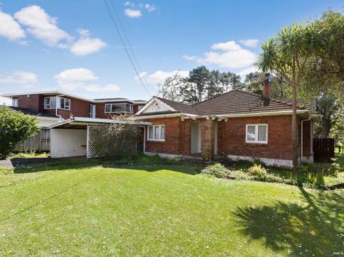 1/328 Royal Road, Massey