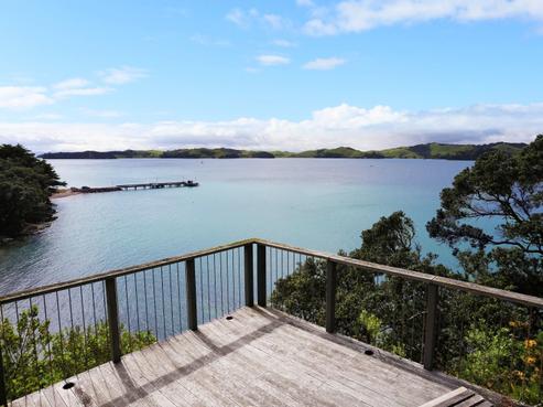 14 Hunterville Road, Waiheke Island