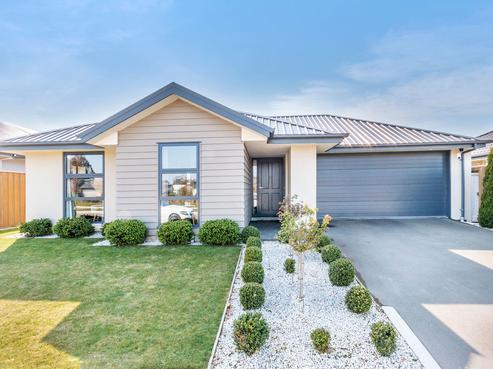 13 Faringdon Boulevard, Rolleston
