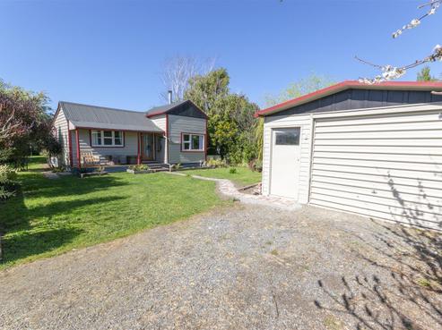 8 Osborne Road, Amberley