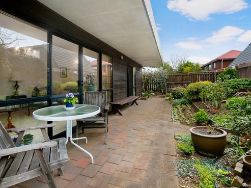 17A Oak Street, Royal Oak