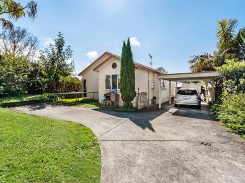 2/90 Target Road, Totara Vale