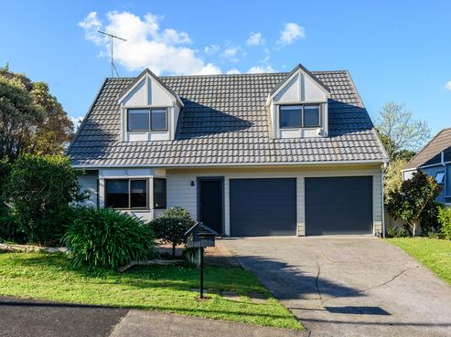 1/4 Regia Close, Half Moon Bay