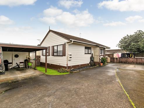 2/5 Pureora Place, Clendon Park