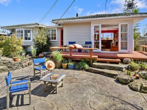 99 Arran Road, Browns Bay