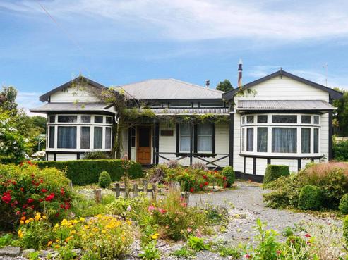21 Alfredton Road, Eketahuna