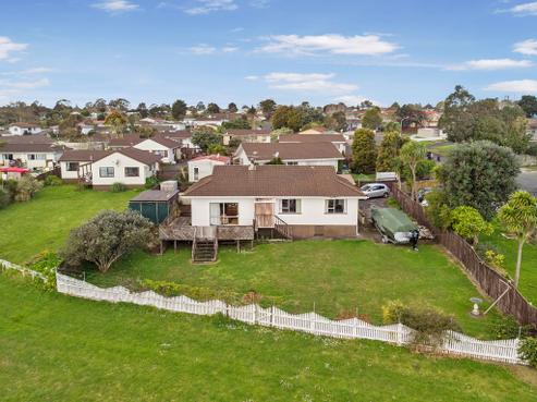 9 Pureora Place, Clendon Park