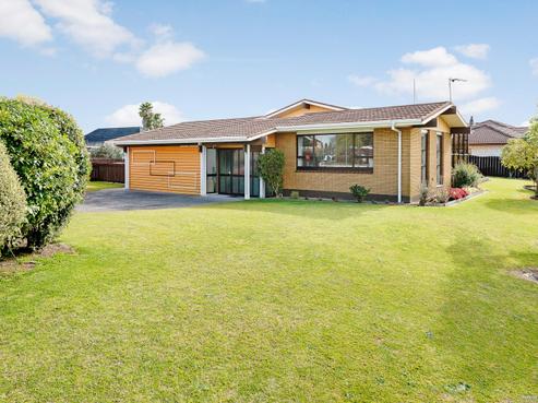 5 Beaumaris Way, Conifer Grove