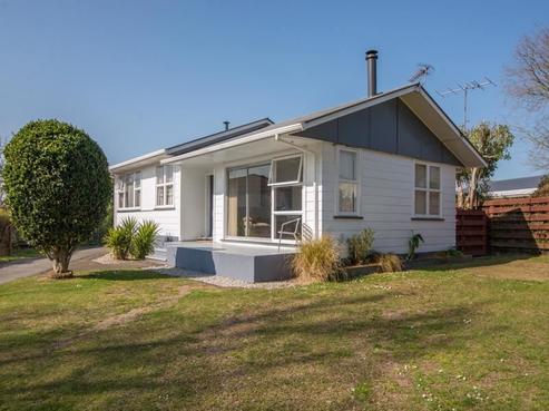 47 Pandora Avenue, Sunnybrook