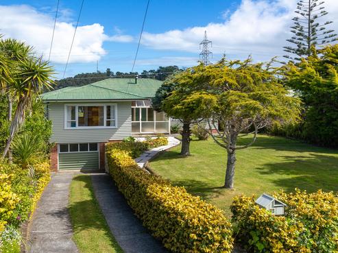 32 James Tyler Crescent, Lynfield