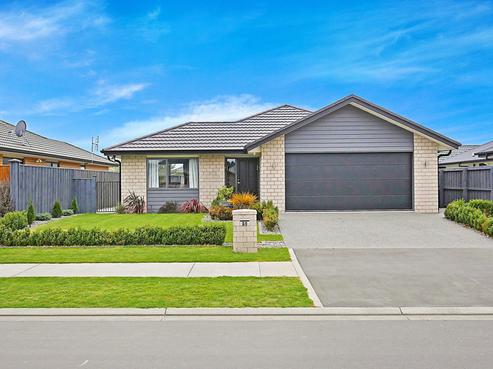 25 Faringdon Boulevard, Rolleston