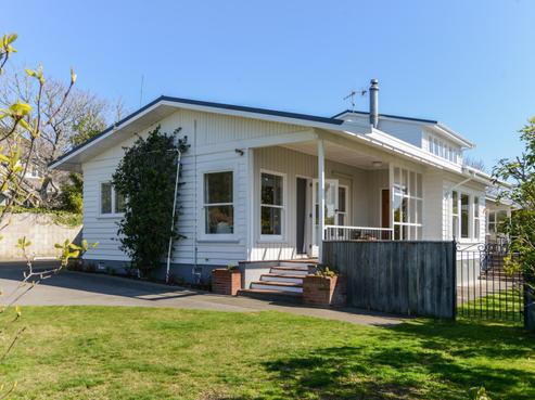 32 Simla Avenue, Havelock North