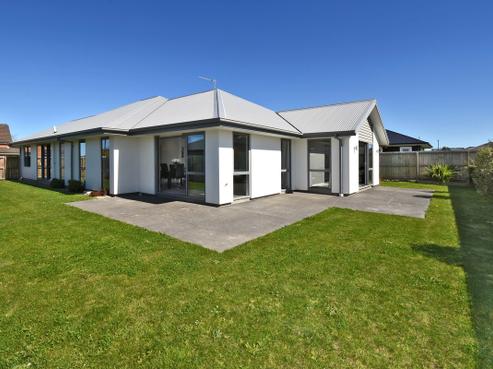 35 Lewis Crescent, Rolleston